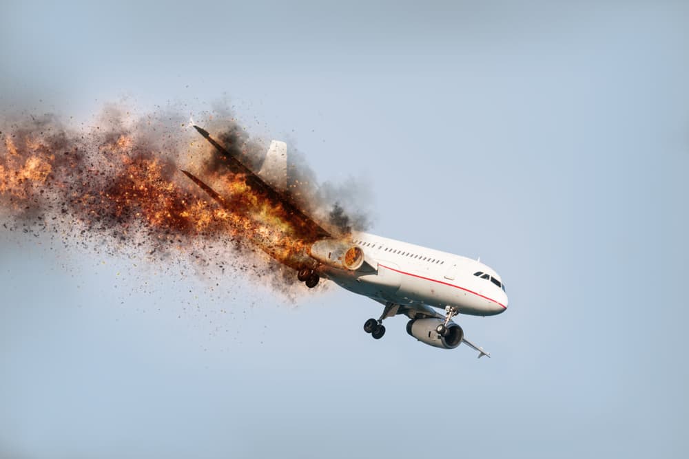 Aircraft flying with an aero engine that explodes shortly before an impending air crash.